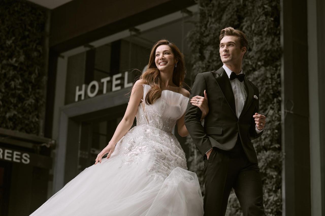 Pullman Bangkok Hotel G Экстерьер фото Wedding couple