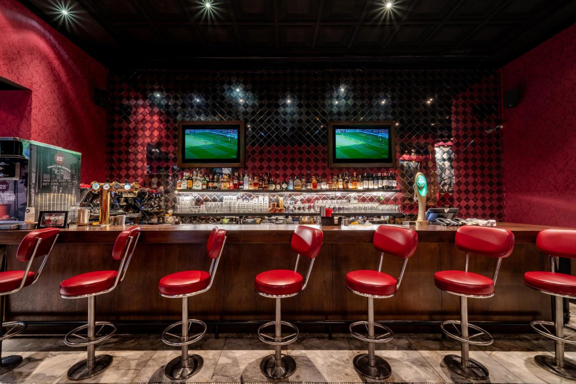 Pullman Bangkok Hotel G Экстерьер фото The bar at the 2018 FIFA World Cup